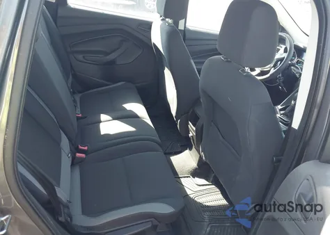 2013 Ford Escape S z USA, uszkodzony, nr VIN 1FMCU0F71DUB09745